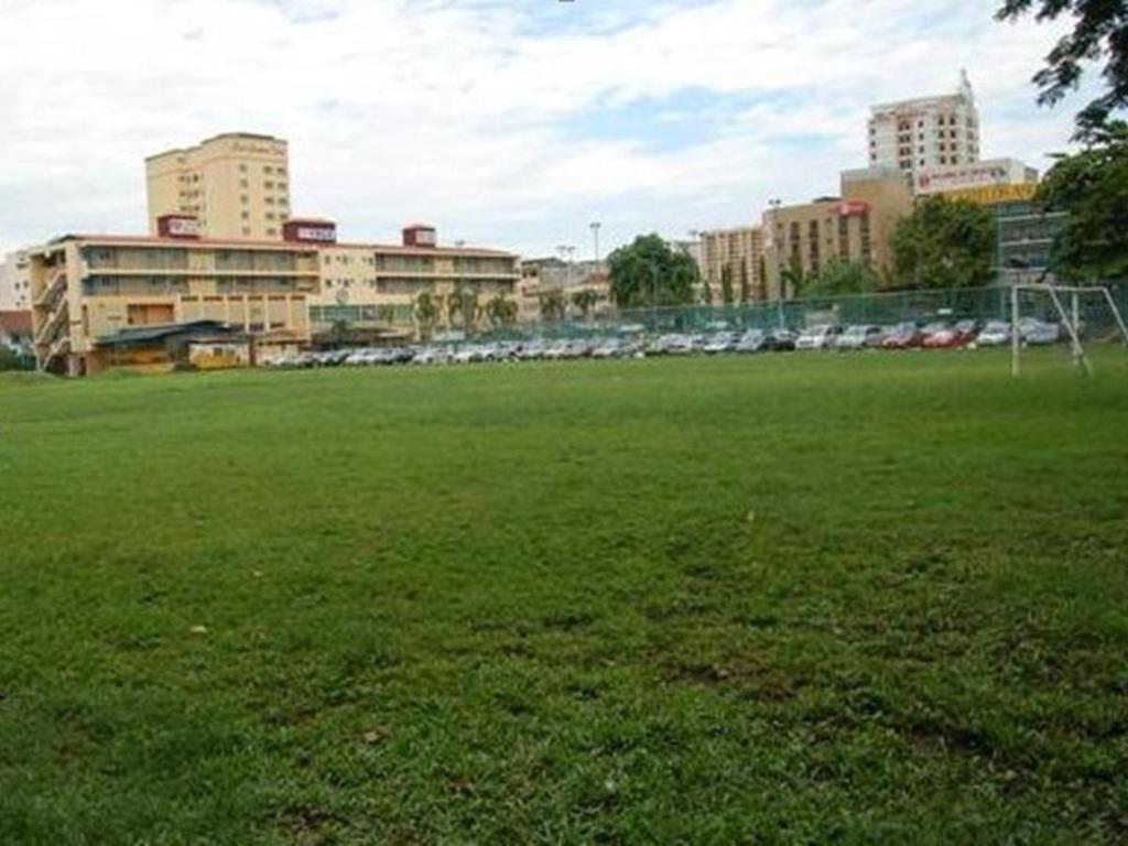 Ymca Kuala Lumpur Hotel Bagian luar foto
