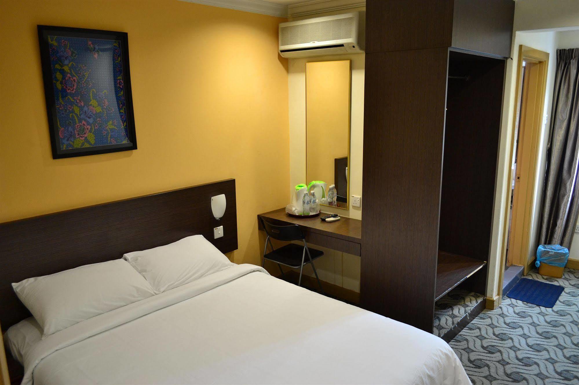 Ymca Kuala Lumpur Hotel Bagian luar foto